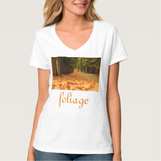 T-shirts folhagem em bella + canvas jersey decote em v femi