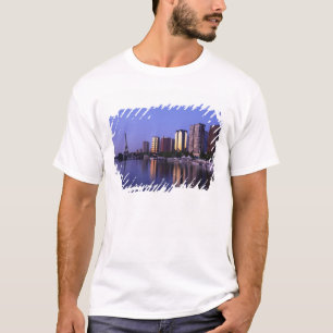 T-shirts Frente do Sena e Torre Eiffel, Paris, França