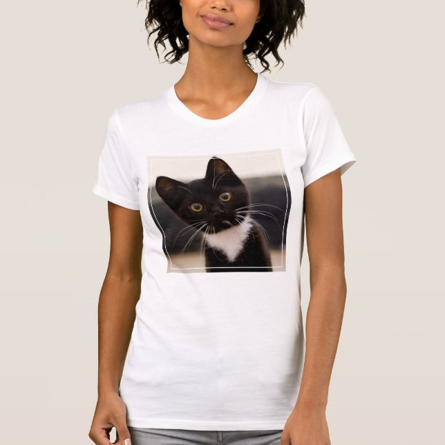 T-shirts Gatinho preto e branco bonito do smoking (Frente)
