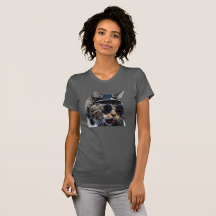 T-shirts Gatos Vestindo óculos de sol e saia de chapéu