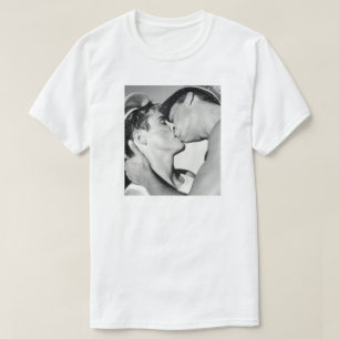 T-SHIRTS GAY MALE KISS