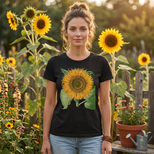 T-shirts Girassol Vintage por Basilius Besler