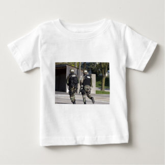 T-SHIRTS GOLPE