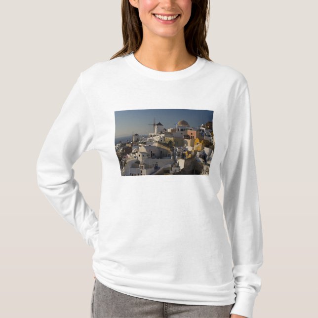 T-shirts Grécia e Ilha Grega de Santorini cidade de Oia (Frente)