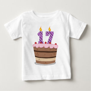 T-shirts Idade 17 no bolo de aniversário