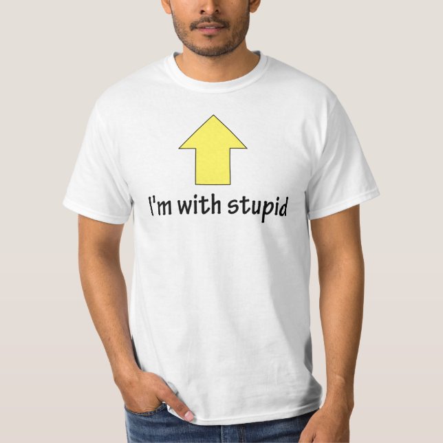 T-shirts Im com estúpido (Frente)