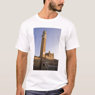 T-shirts Itália, Toscana, Sienna. Torre del Mangia em