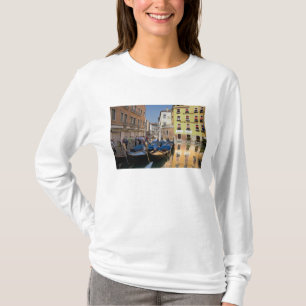 T-shirts Itália, Veneza, gôndolas ancoradas ao longo do can