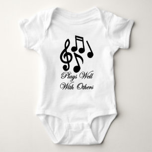 T-shirts jogos bem com outro