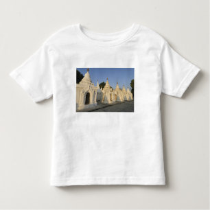 T-shirts Kuthodaw Pagoda em Mandalay, conhecido como