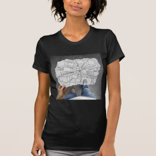 T-shirts Lápis contra a câmera - vertigem