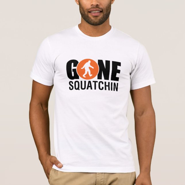 T-shirts Laranja de Quadrado Isolado (Frente)