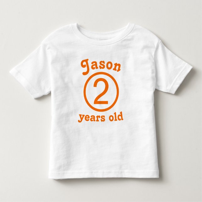 T-shirts Laranja Personalizado Com Dois Anos (Frente)