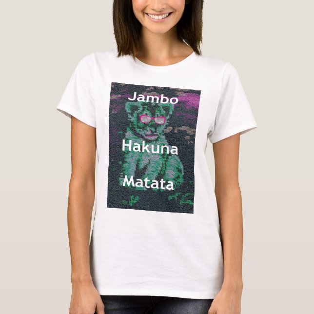 T-shirts Leão Verde com Óculos Rosa "Hakuna Matata" Arte (Frente)