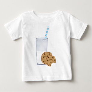 T-shirts leite e biscoitos