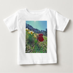 T-shirts Leite e flores amarelas