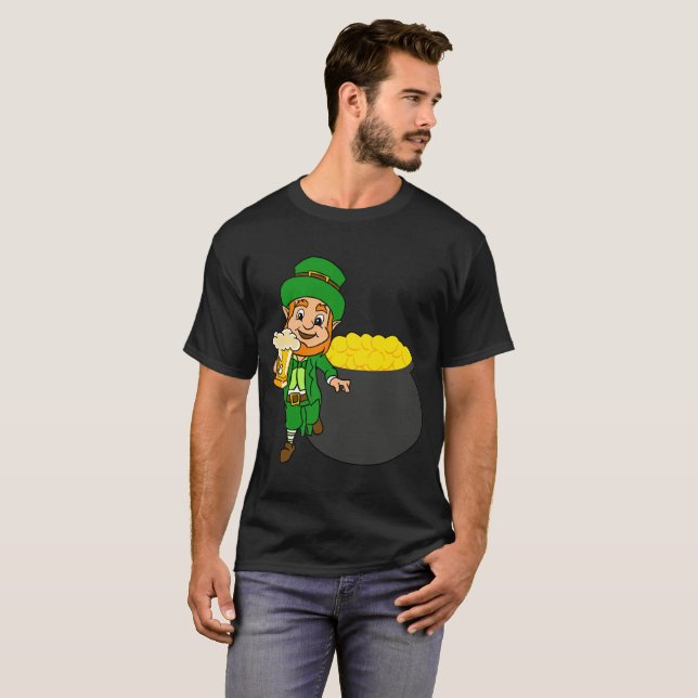 T-shirts Leprechaun Com Cerveja E Pote De Chá Dourada (Frente Completa)