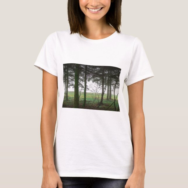 T-shirts Limpeza da floresta no nevoeiro (Frente)