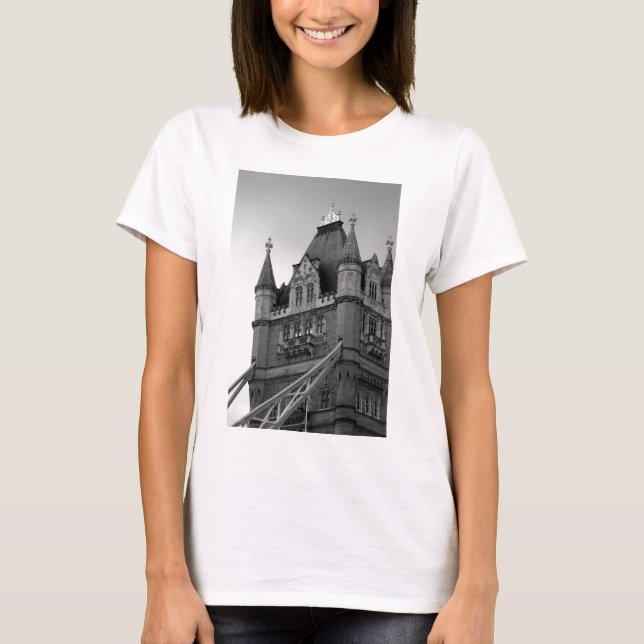 T-shirts London Tower Bridge Close-up (Frente)