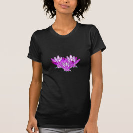 T-shirts Lotus floresce rosa sobre fundo verde marinho