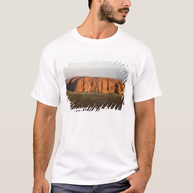 T-shirts Luz do final da tarde em Uluru / Ayers Rock, (Frente)
