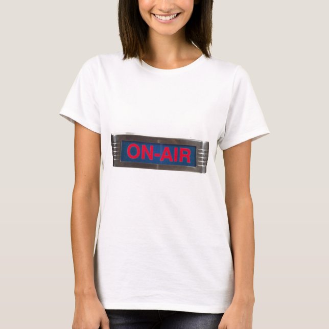 T-shirts Luz vermelha do Em-Ar do fulgor (Frente)