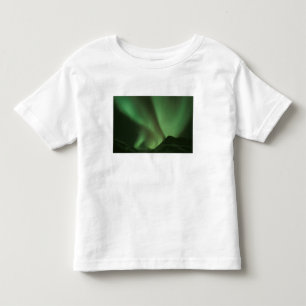 T-shirts luzes do norte, aurora boreal nos contrafortes de