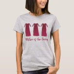 T-shirts Mãe da festa noiva de noiva do noivo<br><div class="desc">A camiseta apresenta uma ilustração original de um vestido bonito de burgundy, com MOTHER-OF-THE-GROOM numa fonte divertida. Perfeito para a sua festa noiva. Coordenando designs disponíveis para a noiva, as damas de honra e outros membros do partido noivo! O Designer está disponível para criar e carregar designs personalizados para corresponder...</div>