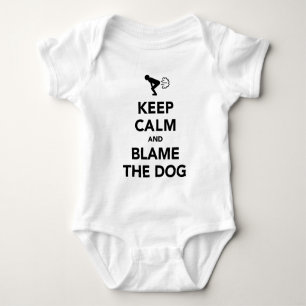 T-shirts Mantenha a calma e responsabilize o cão