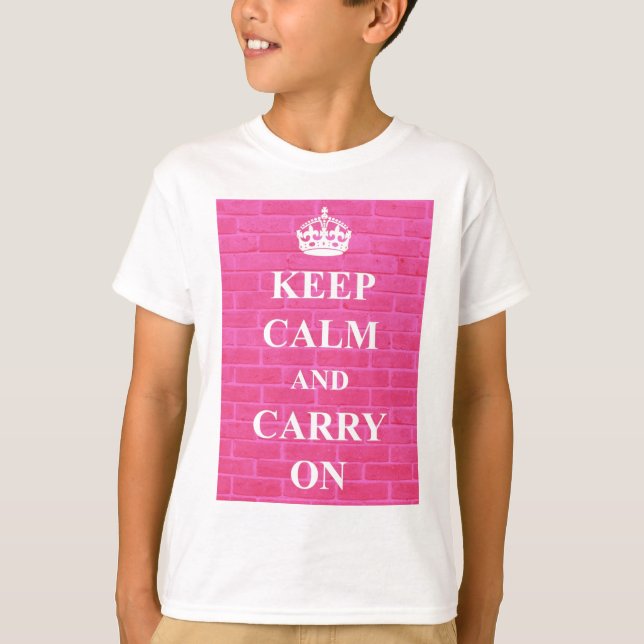 T-shirts Manter Calmo e Carregar Rosa (Frente)