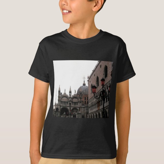 T-shirts Marca de Rua ao quadrado e Basilica (Frente)
