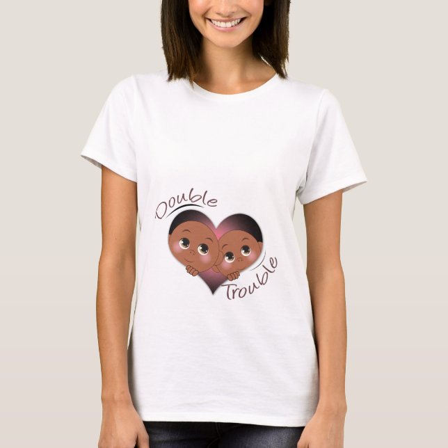 T-shirts Maternidade Engraçada - Dupla Dificuldade no Coraç (Frente)