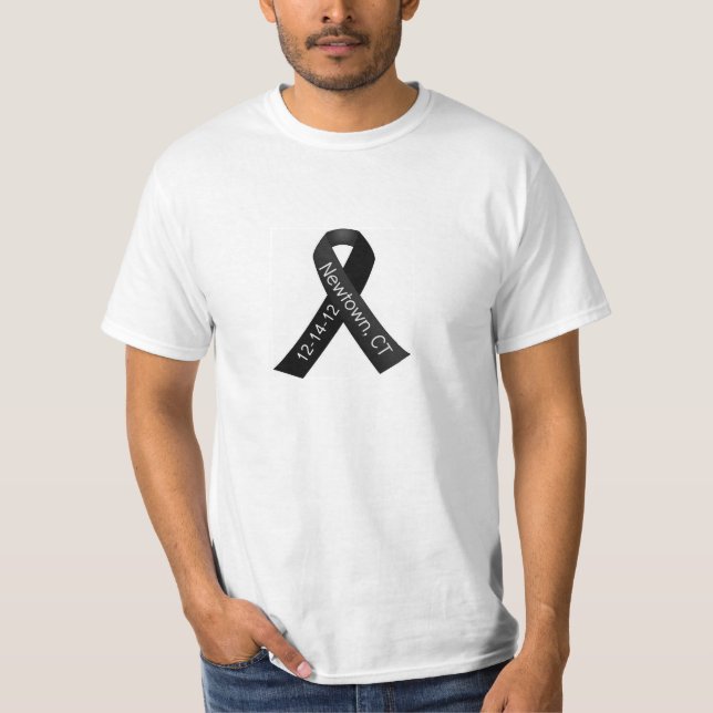 T-shirts Memorial elementar T do tiro de Newtown do gancho (Frente)