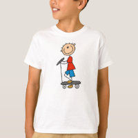 Menino da vara no patinete