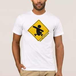 T-shirts Menino sem amarelo de cruzamento do skate de .com