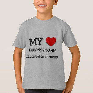T-shirts Meu coração pertence a um ENGENHEIRO ELECTRÓNIC