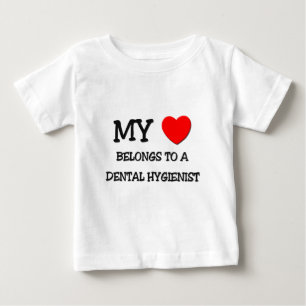T-shirts Meu Coração Pertence A Um HIGIENISTA DENTAL