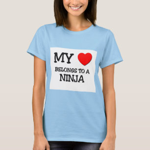 T-shirts Meu coração pertence a um NINJA