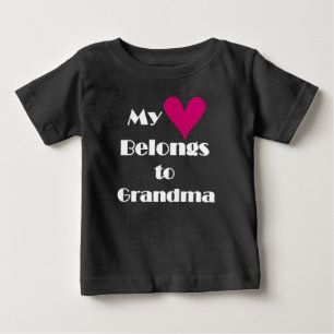 T-shirts Meu Coração Pertence à Vovó