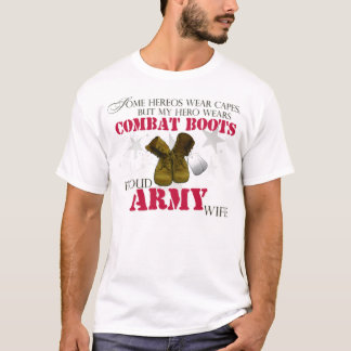 T-shirts Meu herói veste botas de combate - esposa do
