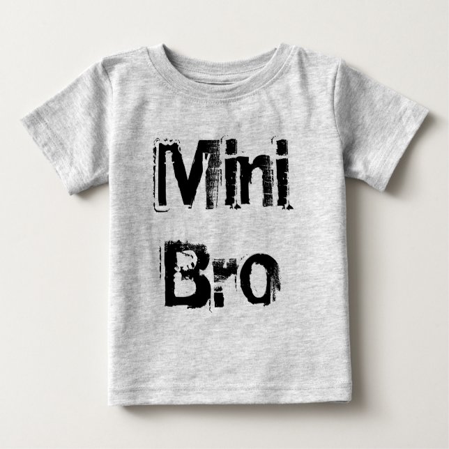 T-shirts Mini Irmão. (Frente)
