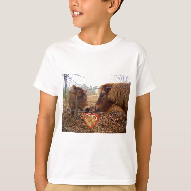 T-shirts Miniatura Macaco e Coração de Namorados de Cavalo (Frente)