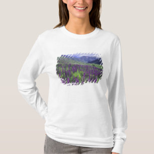 T-shirts Montanhas e flores silvestres em prado alpino, 2
