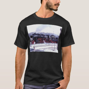 T-shirts motor da estação ferroviária de locomotivas a vapo