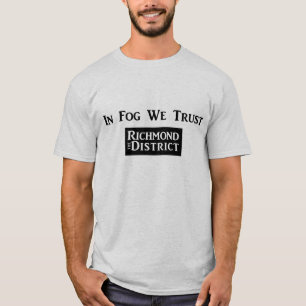 T-shirts Na névoa nós confiamos - o T dos homens