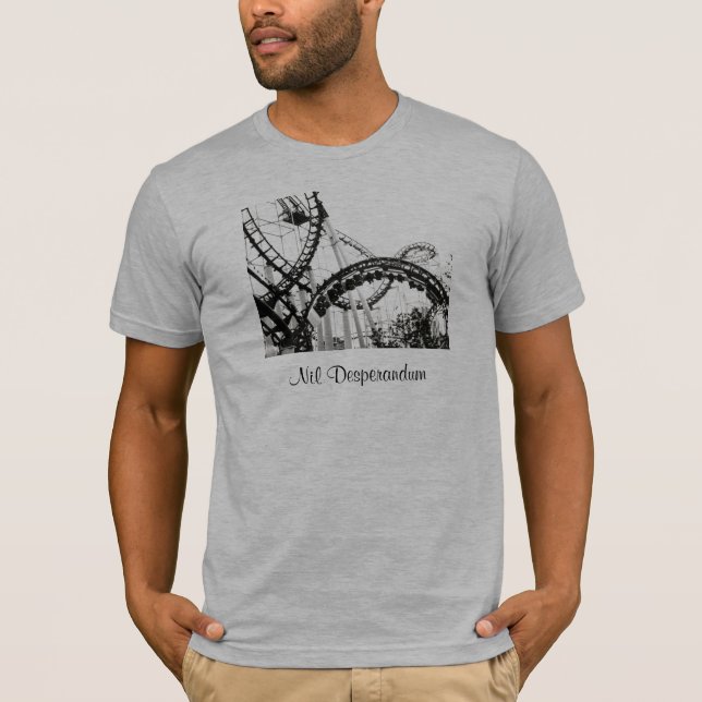 T-shirts Nada Desperandum (Frente)