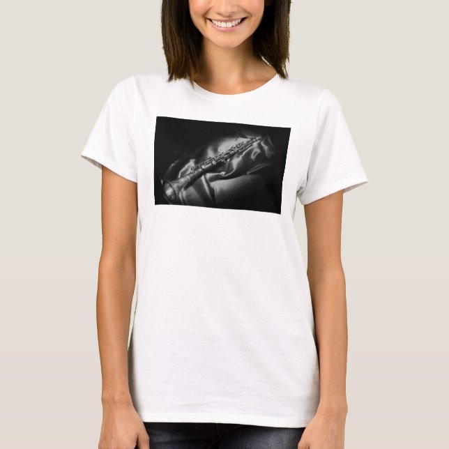T-shirts Natureza-morta de clarinete antigo, P&B (Frente)