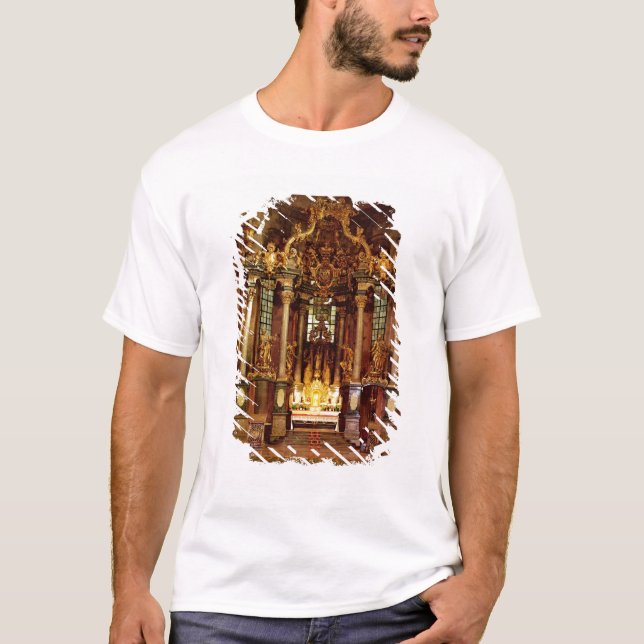 T-shirts O altar alto no coro do leste (Frente)
