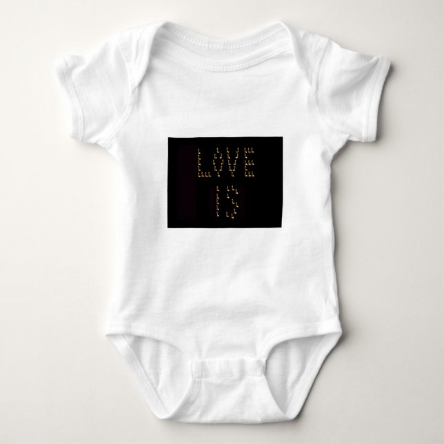 T-shirts O Amor É (Frente)
