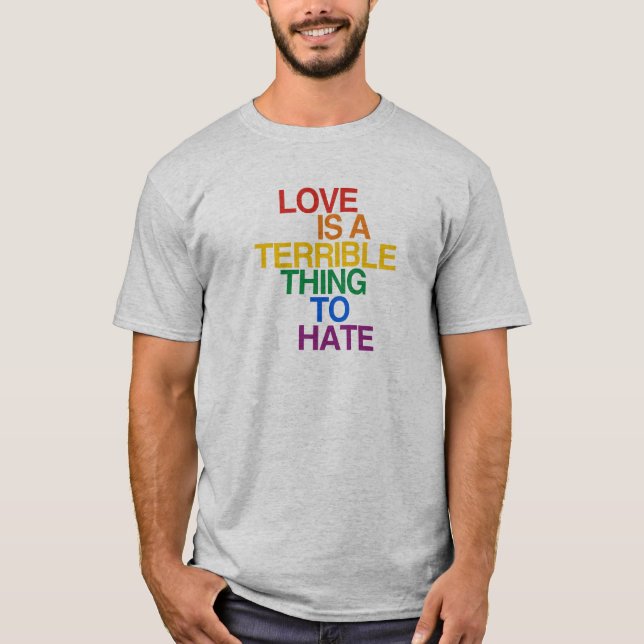 T-SHIRTS O AMOR É UMA COISA TERRÍVEL A DIAR (Frente)